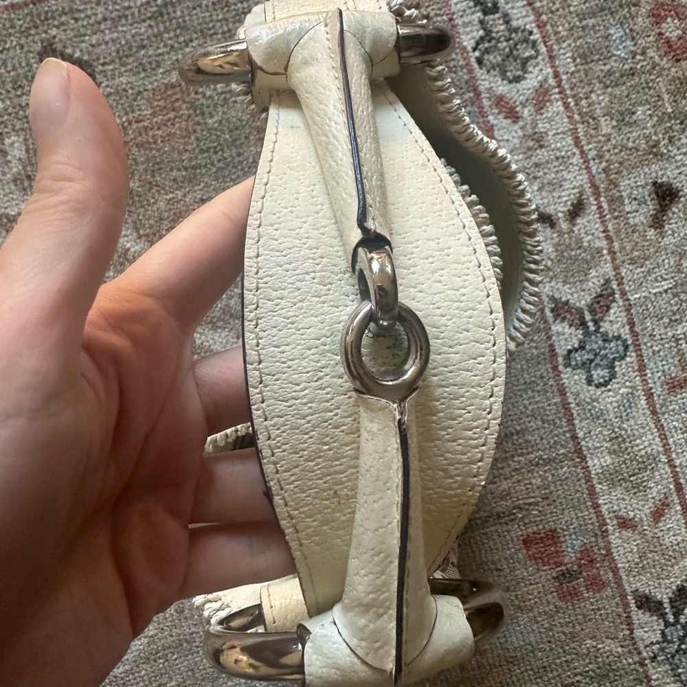 Gucci Tan Monogram Hobo Bag - LARGE - Picture 6 of 14
